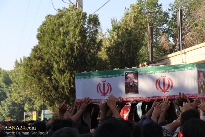 مراسم تشییع و تدفین شهید حسین نوریان در شهر کوشک اصفهان