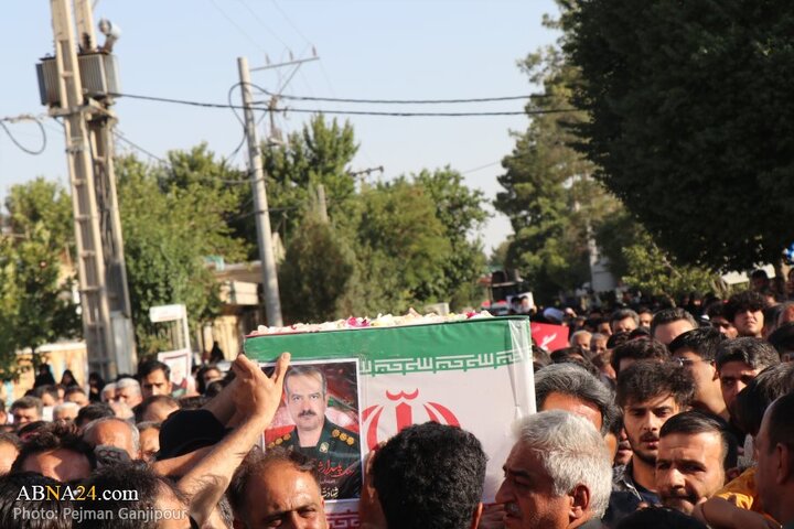 مراسم تشییع و تدفین شهید حسین نوریان در شهر کوشک اصفهان