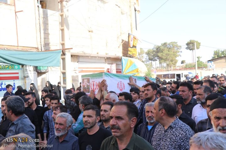 مراسم تشییع و تدفین شهید حسین نوریان در شهر کوشک اصفهان