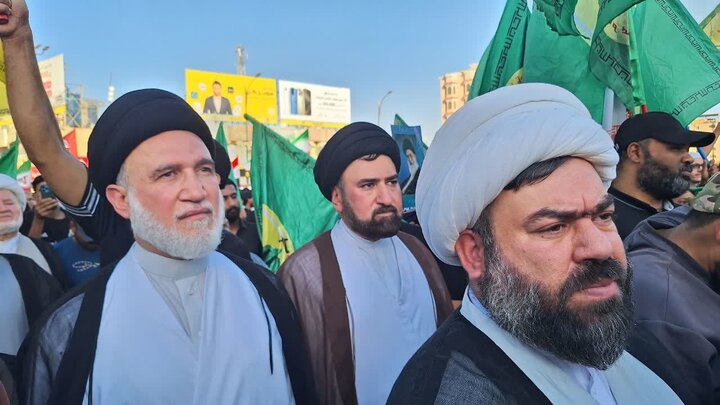 تجمع پرشور طلاب و اساتید حوزه عملیه نجف در اعلام همبستگی با مردم ایران