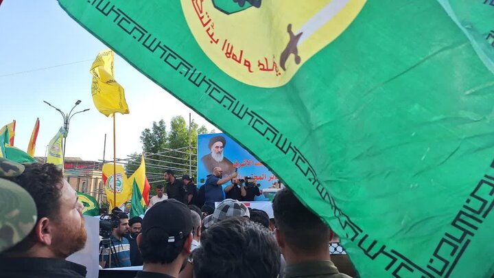 تجمع پرشور طلاب و اساتید حوزه عملیه نجف در اعلام همبستگی با مردم ایران