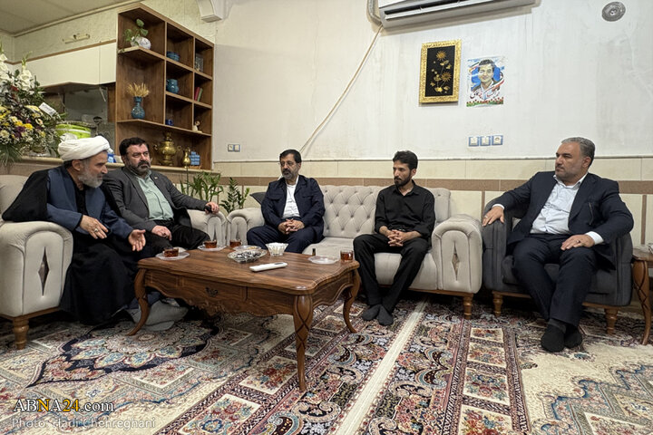 حضور مدیران استان قم در خانه نوجوان خادم الرضا(ع) شهید احسان قاسمی