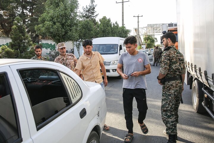 گزارش تصویری | ایست بازرسی‌های بسیج در قم