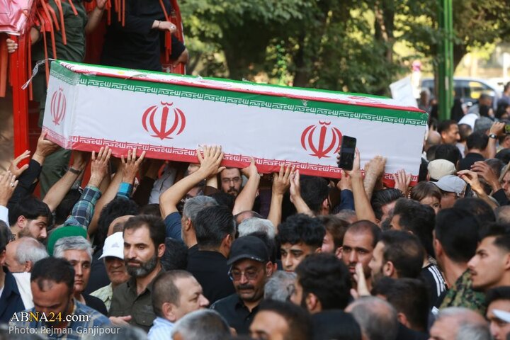 تشییع پیکر ۱۳ شهید حملات رژیم صهیونیستی در شهر اصفهان