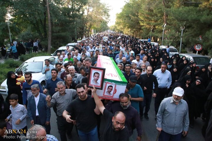 تشییع پیکر ۱۳ شهید حملات رژیم صهیونیستی در شهر اصفهان