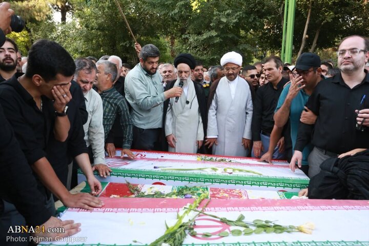 Photos: Funeral of 13 Iranian martyrs over Zionist regime attacks held in Isfahan