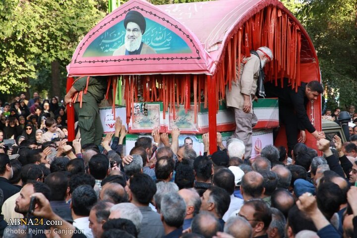 Photos: Funeral of 13 Iranian martyrs over Zionist regime attacks held in Isfahan