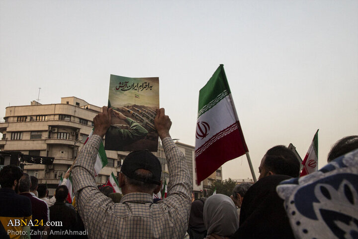 Photos: Magnificent gathering of Tehran people in support of Iranian armed forces