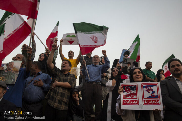 Photos: Magnificent gathering of Tehran people in support of Iranian armed forces