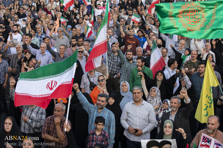 Photos: Magnificent gathering of Tehran people in support of Iranian armed forces