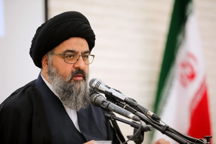 آیت الله سید مجتبی نورمفیدی: تعرض به جایگاه رهبر انقلاب، آتشفشانی از غیرت و انتقام به پا می‌کند