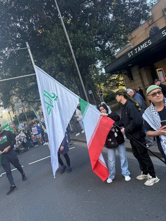 Photos: Afghan immigrants support Iran in Sydney, Australia