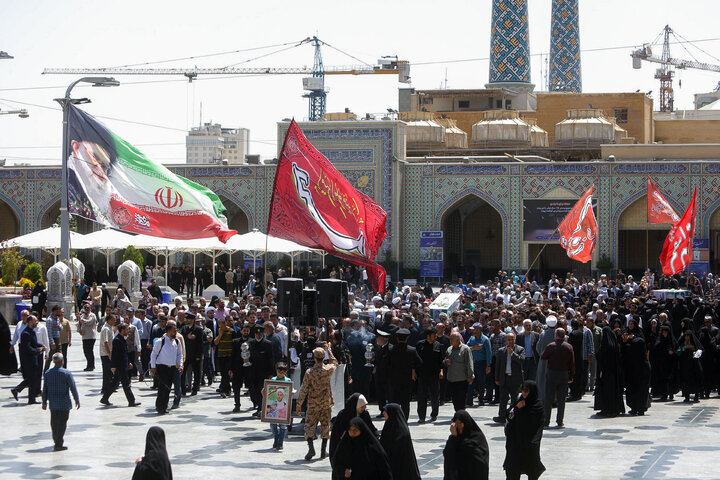 گزارش تصویری | تشییع و تدفین شهدای حمله تروریستی رژیم صهیونسیتی در حرم رضوی