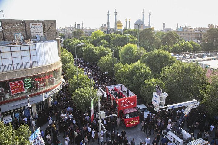 Photos: Funeral ceremony for 8 martyrs of Zionist aggression held in Qom - 3