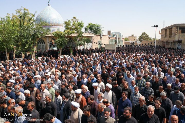 گزارش تصویری | تشییع پیکر دو شهید حملات رژیم صهیونیستی در شهر زازران اصفهان