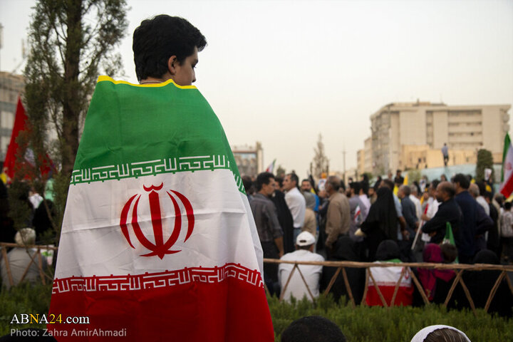 تقرير مصور/ احتشاد كبير لأهالي مدينة طهران دعما ومساندة للقوات المسلحة الإيرانية