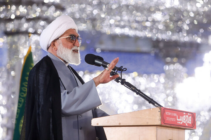 Photos: Fat’h-e Qarib analytical session held at Imam Reza shrine