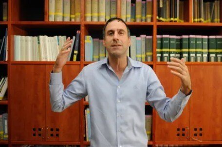 "Îran li navendên perwerdeya balafirvan û endazyarên pîşesaziyên çekdarî ya Îsraîlê darbelek giran lê xist."