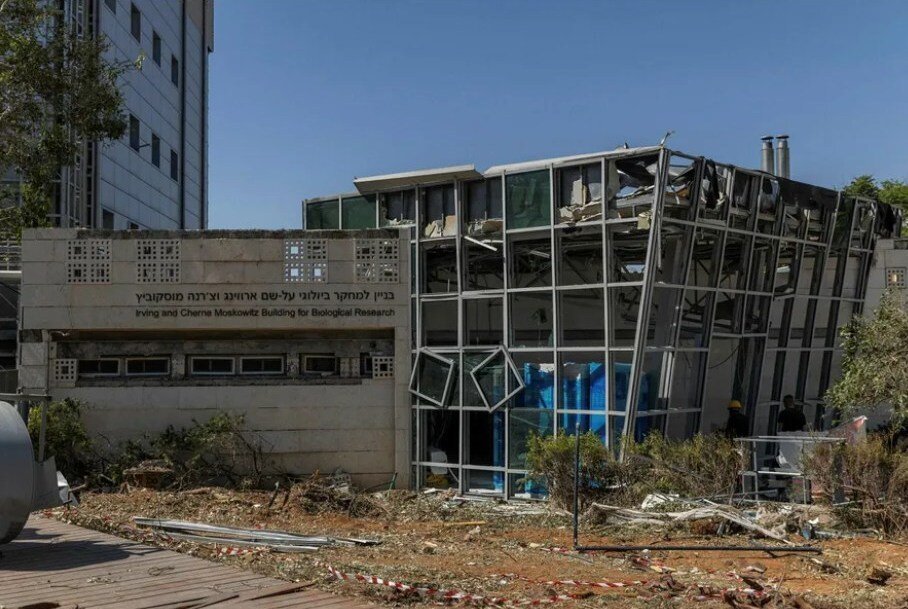 "Îran li navendên perwerdeya balafirvan û endazyarên pîşesaziyên çekdarî ya Îsraîlê darbelek giran lê xist."