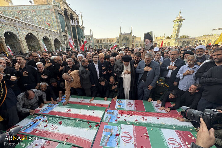 تقرير مصور/ تشييع ثمانية شهداء إيرانيين في حرم السيدة المعصومة (ع) بقم- 2