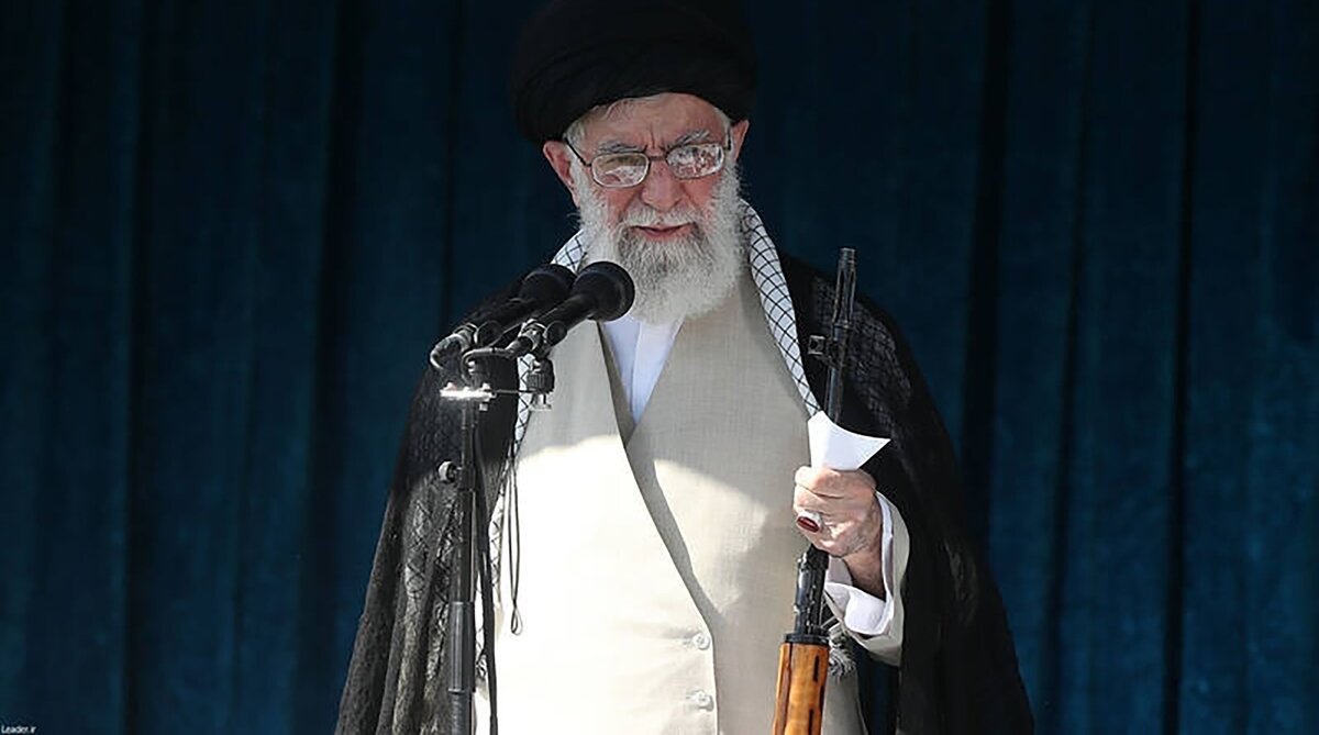 Sayyid Ali Khamenei: "Utawala wa Kizayuni haukufikiria kamwe kupokea mashambulizi kama haya kutoka kwa Jamhuri ya Kiislamu".