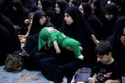 "Merasîmên Şîrxwarên Hûseynî li Mêdiyeya Sine (Senendec) şînê şev û evîna dildarî ya diyayî."