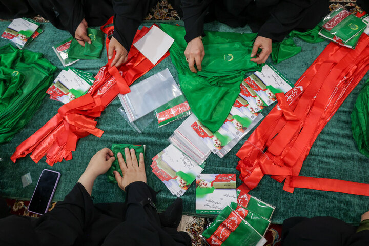 تقرير مصور/ ورشة خياطة ملابس الأطفال الرُضّع الحسینیین