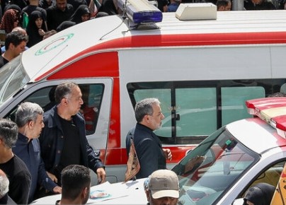 حضور عراقچی در مراسم تشییع پیکرهای شهدای وطن در تهران + تصاویر