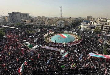 Ang prusisyon ng pag-libing sa mga martir ng pagsalakay ng Israeli laban sa Iran ay nagsimula sa Tehran ngayong umaga, Sabado