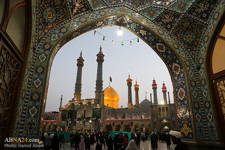 Photos: Changing flag of Hazrat Masoumeh shrine's dome ahead of Muharram