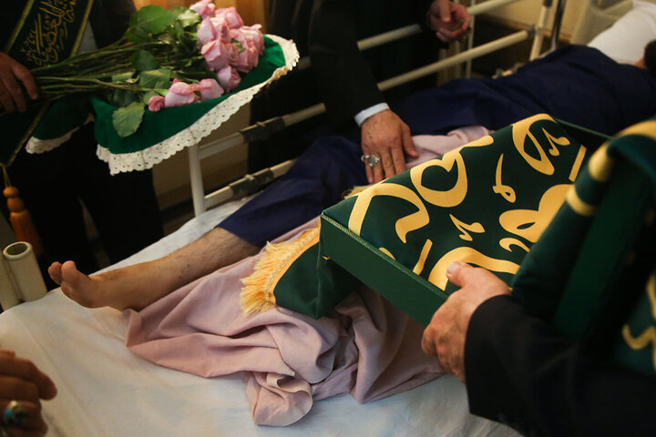 Photos: Servants of Hazrat Masoumeh shrine visit injured people in Zionist regime's attacks