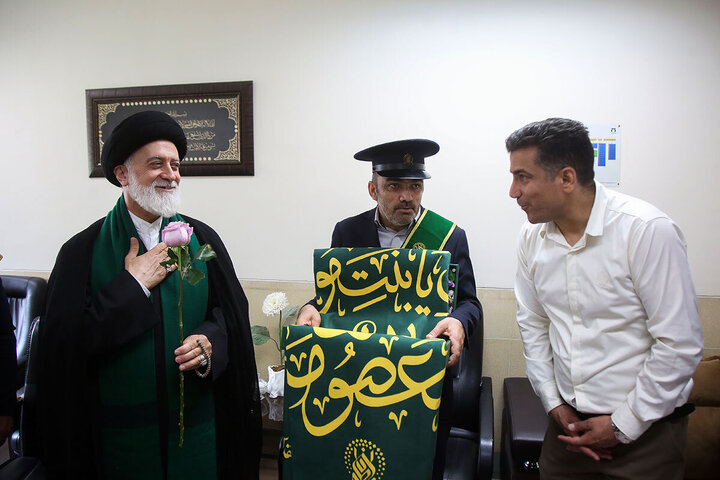 Photos: Servants of Hazrat Masoumeh shrine visit injured people in Zionist regime's attacks