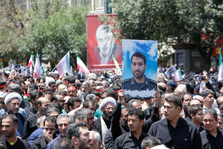 گزارش تصویری | بدرقه و تشییع پیکر شهدای حملات رژیم صهیونیستی در مشهد