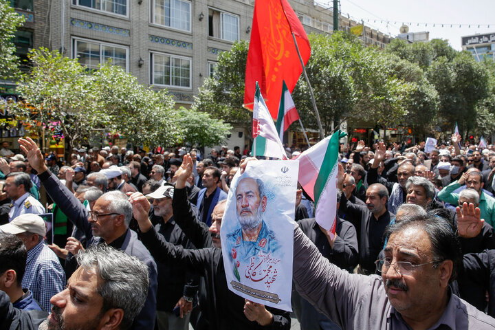 گزارش تصویری | بدرقه و تشییع پیکر شهدای حملات رژیم صهیونیستی در مشهد