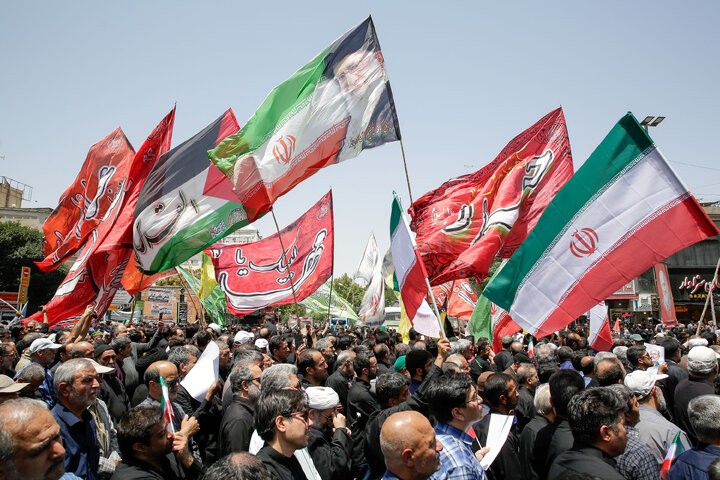 گزارش تصویری | بدرقه و تشییع پیکر شهدای حملات رژیم صهیونیستی در مشهد