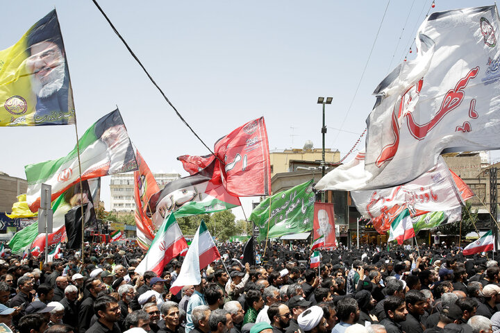 گزارش تصویری | بدرقه و تشییع پیکر شهدای حملات رژیم صهیونیستی در مشهد