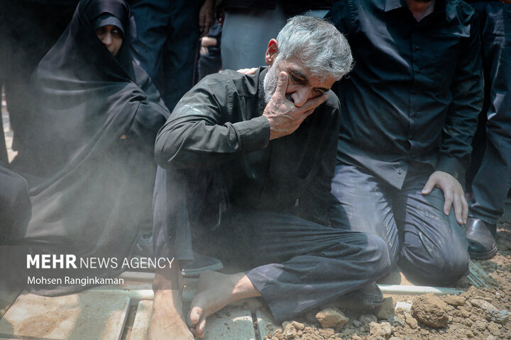 تقرير مصور/ جانب من مراسم تشييع جثامين الاقتدار الوطني في طهران