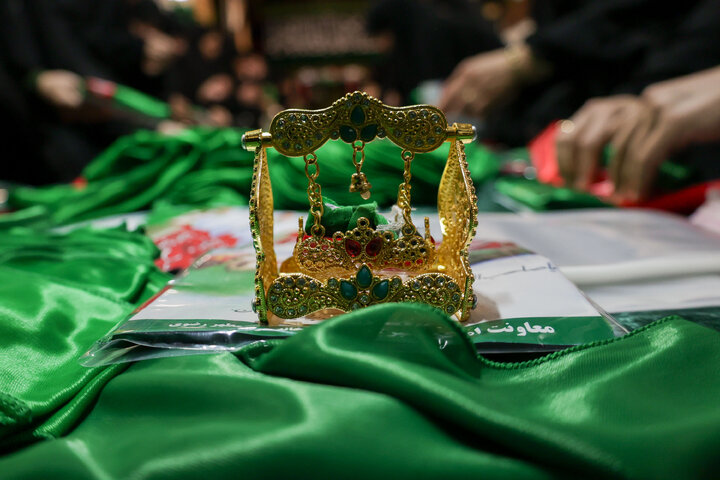 گزارش تصویری | کارگاه دوخت لباس شیرخوارگان حسینی