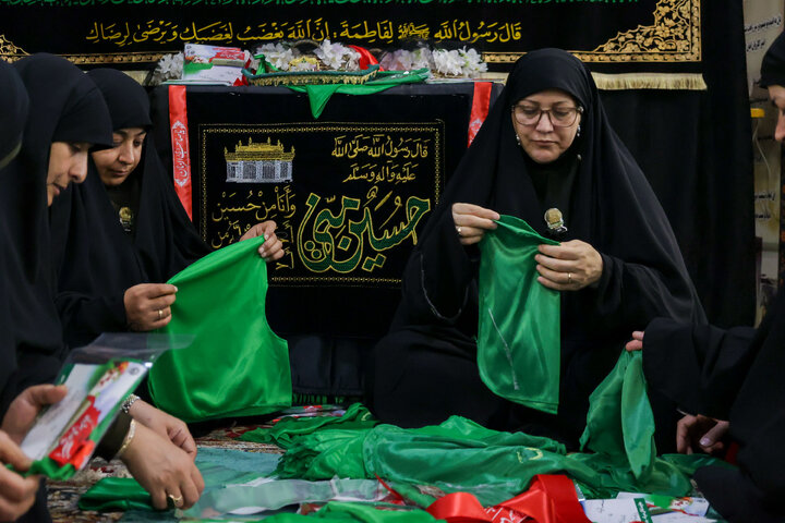 گزارش تصویری | کارگاه دوخت لباس شیرخوارگان حسینی