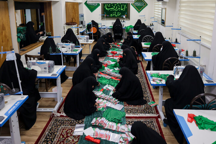 گزارش تصویری | کارگاه دوخت لباس شیرخوارگان حسینی