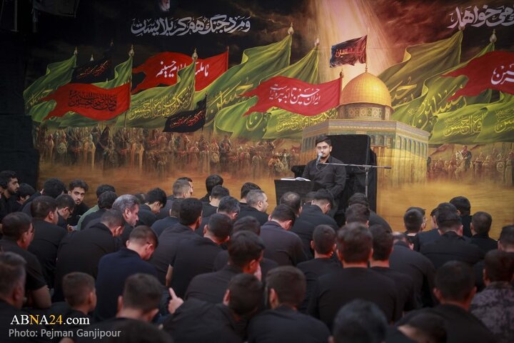 گزارش تصویری |  مراسم عزاداری دهه اول محرم در هیئت فدائیان حسین(ع)