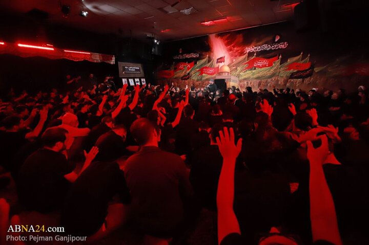 گزارش تصویری |  مراسم عزاداری دهه اول محرم در هیئت فدائیان حسین(ع)