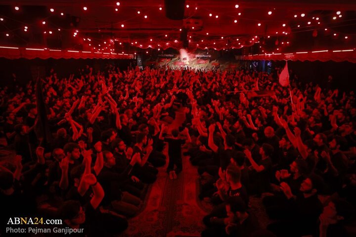 گزارش تصویری |  مراسم عزاداری دهه اول محرم در هیئت فدائیان حسین(ع)