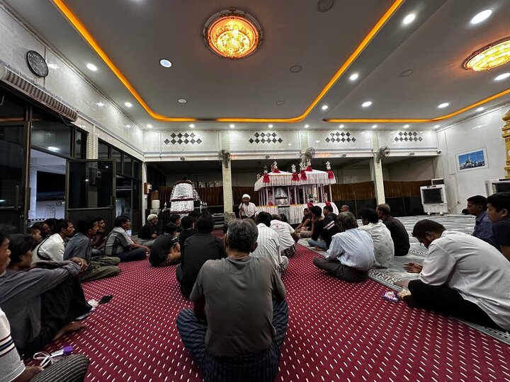 မန္တလေး မြို့ တွင် မုဟရမ် လ ၁ရက် ၊၂ရက် နှင့် ၃ ရက်ညများ  ၌  ပြုလုပ် ခဲ့သည့် မဂျ်လစ် စေ ဟိုစိုင်းန် (အ.စ)  ၏ ပုံရိပ်များ  ။ ။ Photos