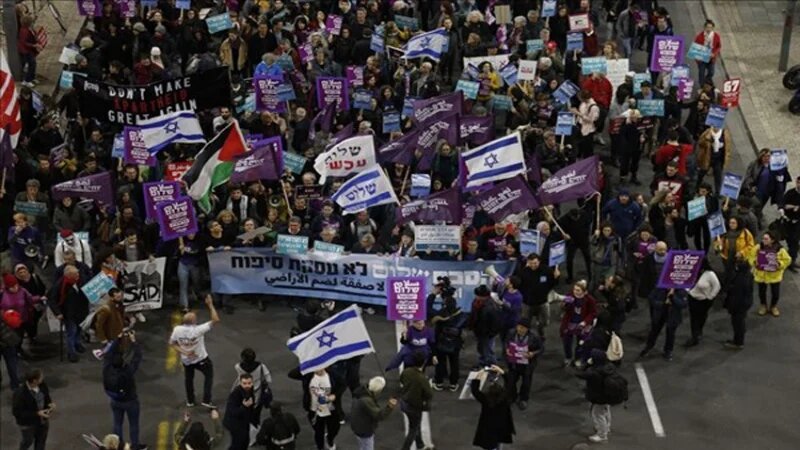 Massive protests in Tel Aviv demand hostage deal and end to war