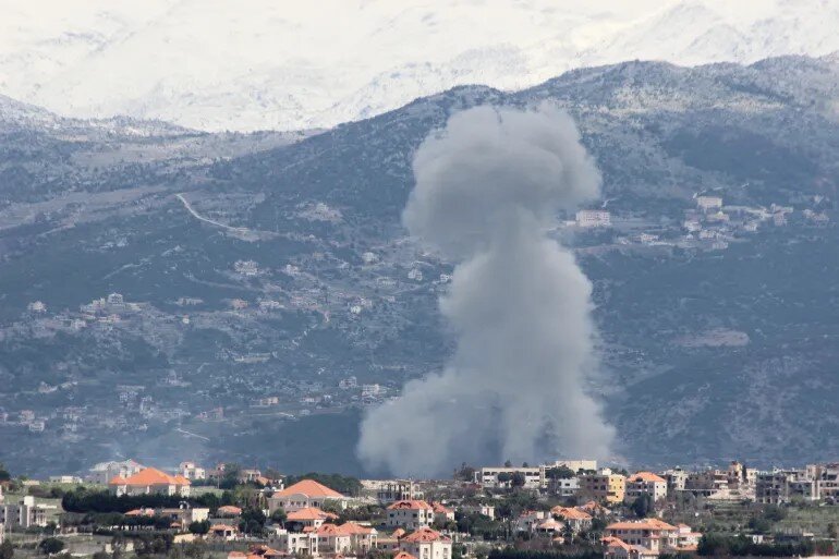 Israeli airstrikes kill woman, injure 20 in Nabatieh