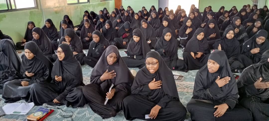 Madrasat Hazrat Zainab (SA) - Kigamboni | Imam Hussein (A.S) ni Mlango wa Rehema Pana ya Mwenyezi Mungu