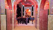 تقرير مصور / الأمين العام للعتبة الحسينية يطلع على أعمال فرش أبواب الصحن الحسيني الشريف
