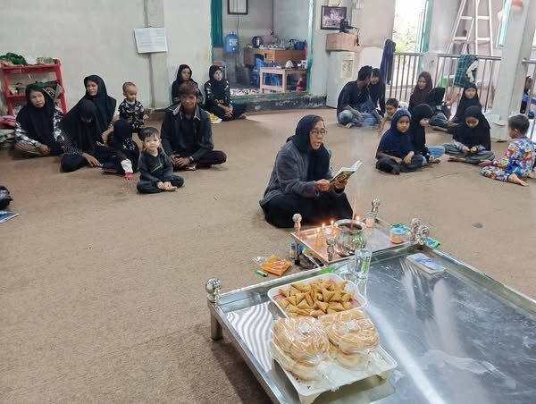 တောင်ကြီး ရှီအဟ် အေမာမ်ဘာရာ တွင် မုဟရမ် လ ၁ရက် ၊၂ရက် နှင့် ၃ ရက်ညများ  ၌  ပြုလုပ် ခဲ့သည့် မဂျ်လစ် စေ ဟိုစိုင်းန် (အ.စ)  ၏  မြင်ကွင်းများ  ။ ။ Photos