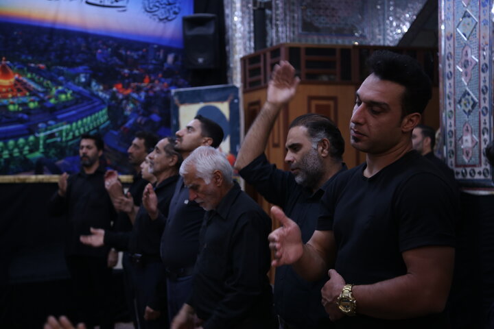 تصاویر| عزادری شب سوم محرم در حرم مطهر سیدعلاالدین حسین(ع)